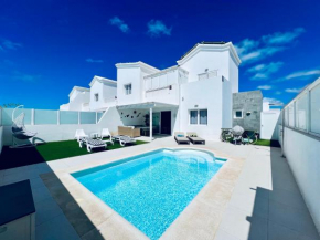Lovely Villa Sanmar, heated pool